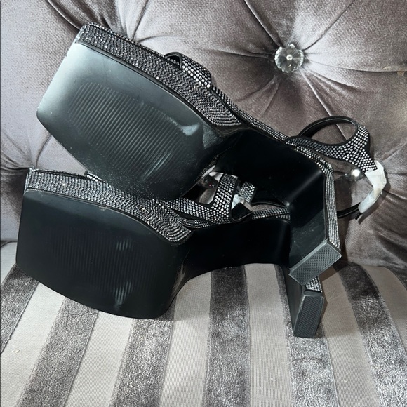 Azalea Wang Dazzling Black Rhinestone Platform Heels ๐๐ค - Picture 6 of 6